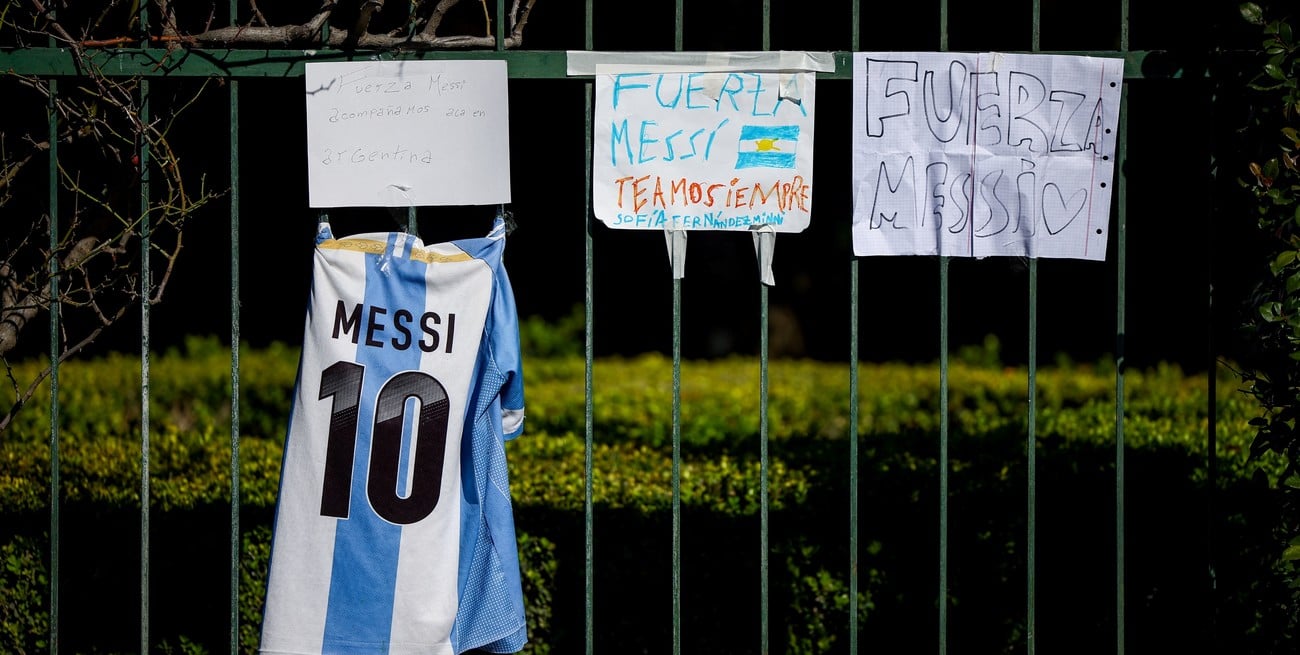 Lionel Messi y su familia dieron el último adiós a Jorge Messi en una ceremonia íntima