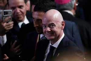 Gianni Infantino y las críticas de las confederaciones por intentar sumar capitales privados. Reuters.