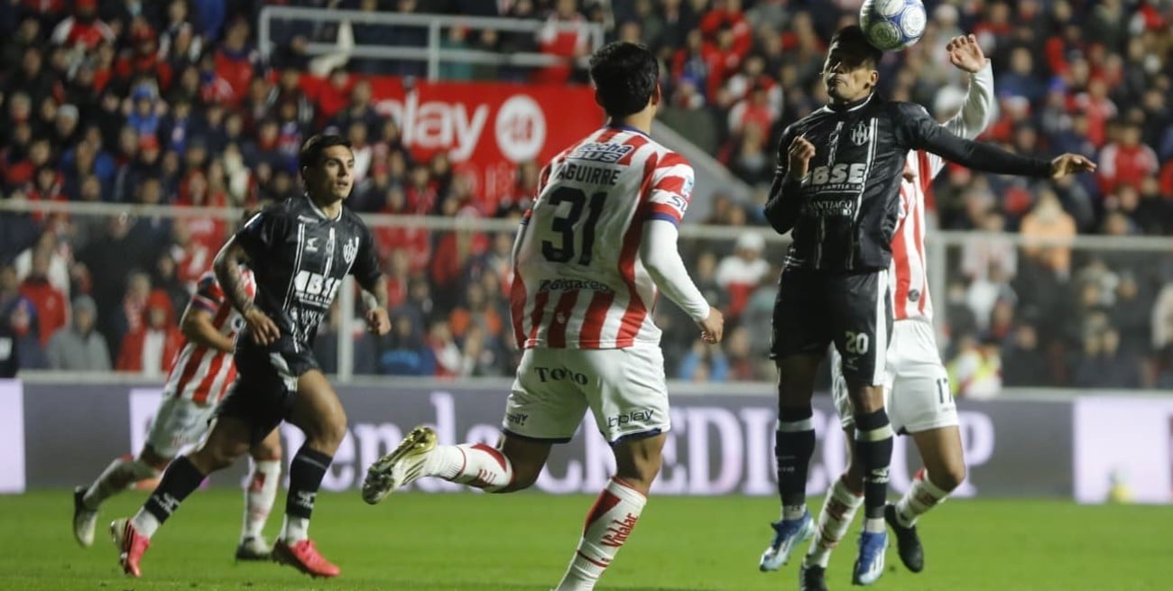 Así quedó la tabla del Torneo Clausura tras la derrota de Unión