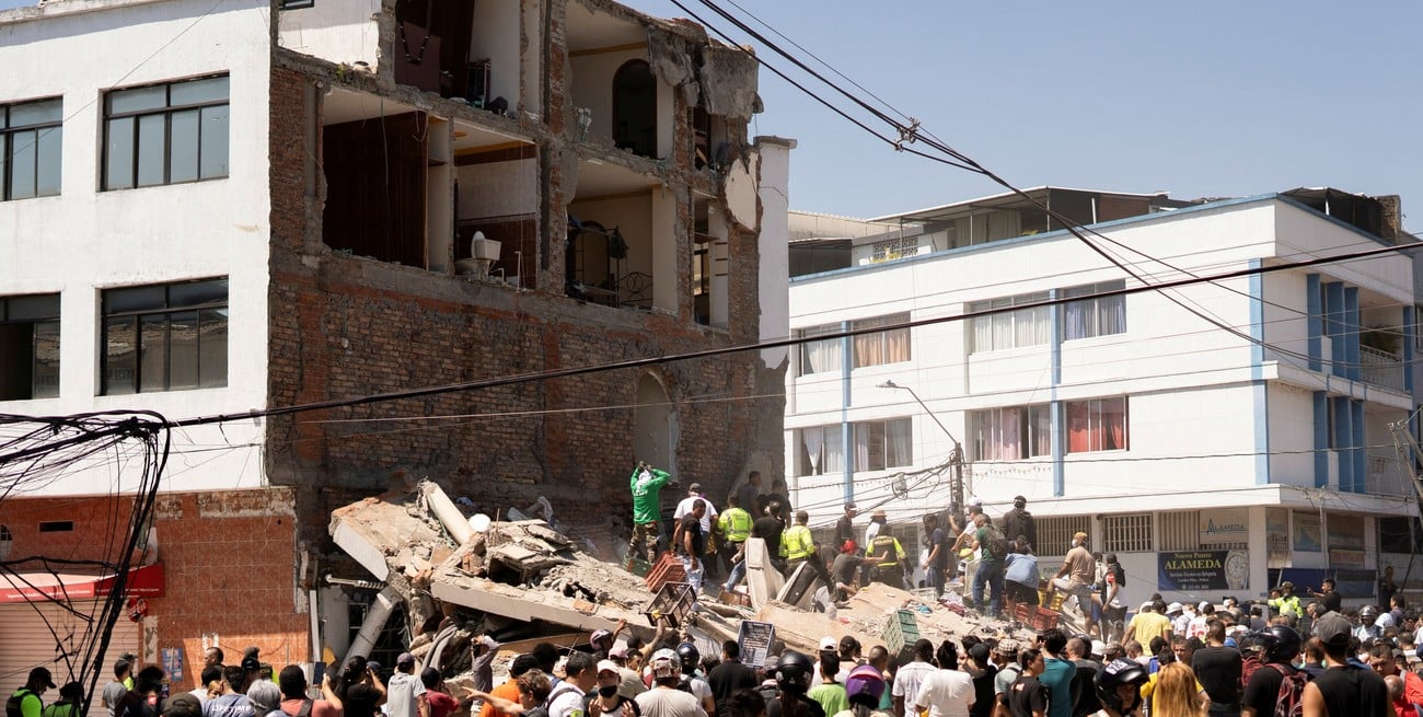 Terremoto en Colombia: hay más de 20 muertos, edificios colapsados y personas atrapadas