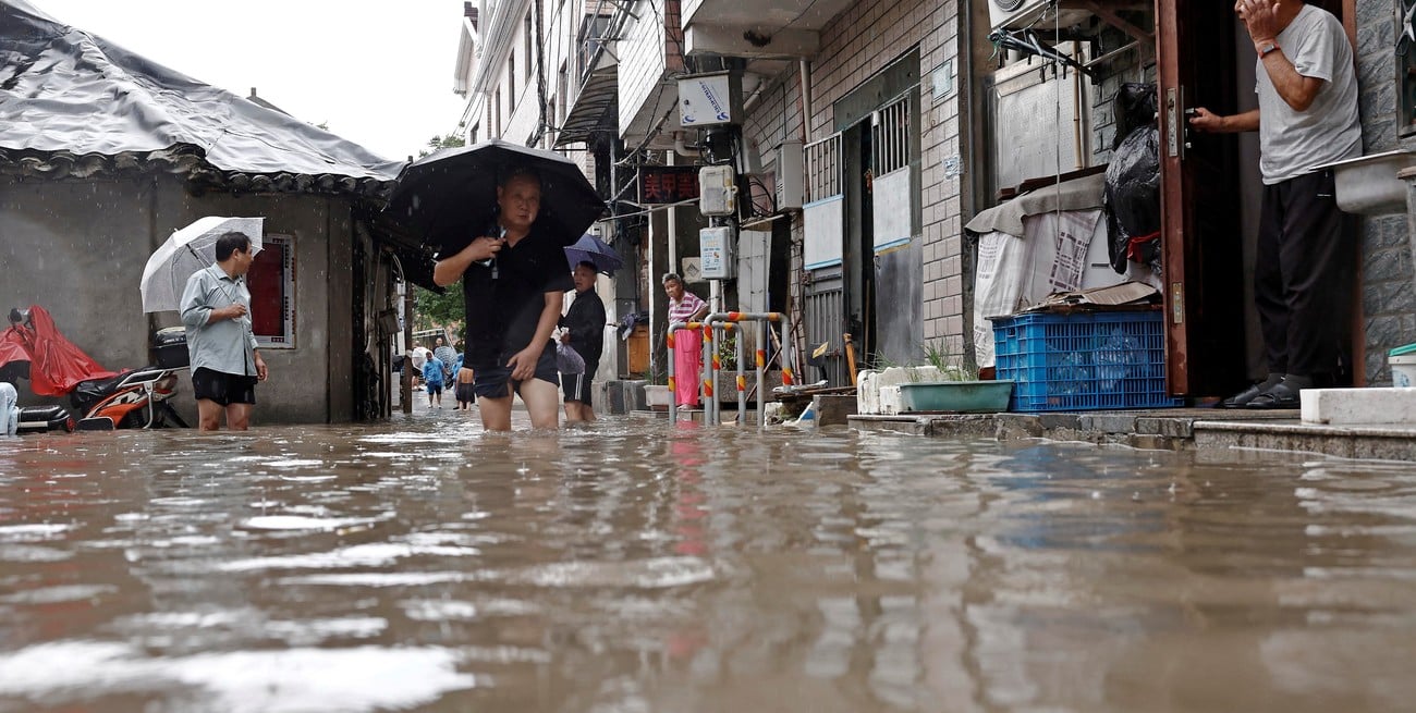 El tifón Dolphin dejó más de 1,6 millones de evacuados y lluvias récord en China