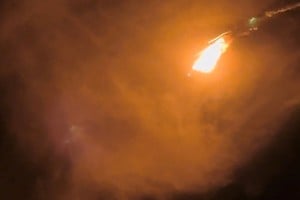 El Larga Marcha 7A explotó unos 85 segundos después de despegar desde Wenchang. Foto: Captura de pantalla