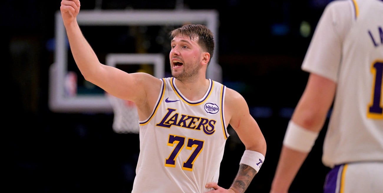 Los Angeles Lakers fueron vendidos por segunda vez en 14 meses
