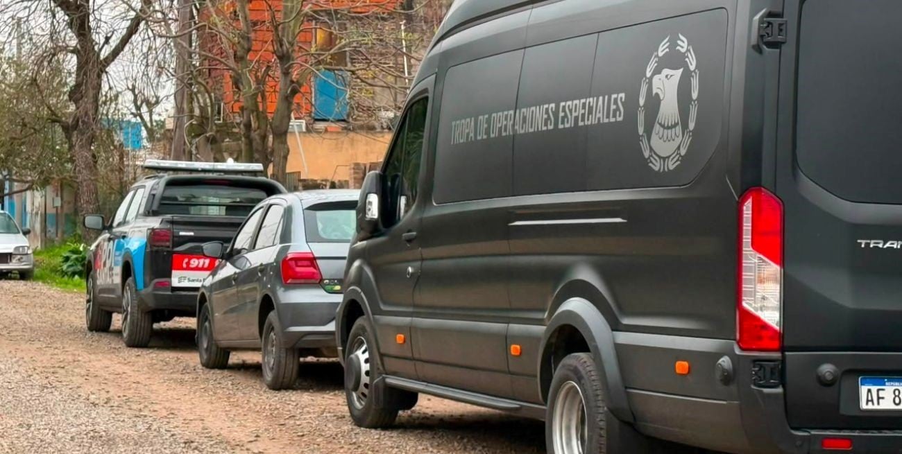 Allanamientos en barrio Los Troncos: dos detenidos y dos armas secuestradas