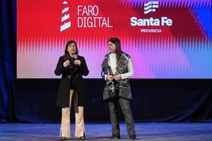 Docentes participaron de las charlas sobre el uso responsable de la tecnología.