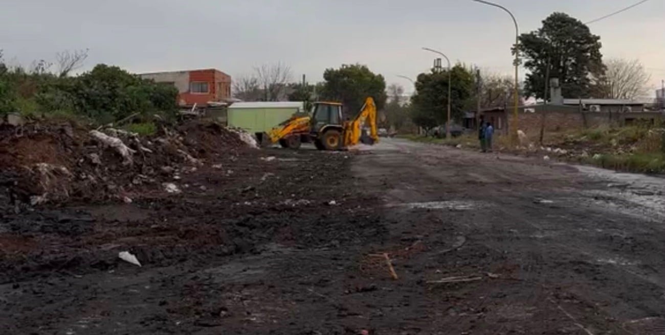Retiraron 137 toneladas de basura que impedían el tránsito en barrio Los Hornos