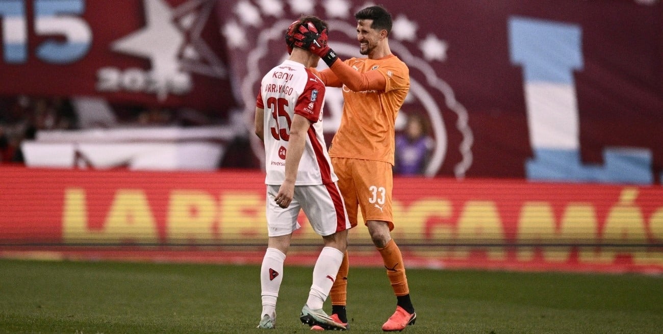 Independiente se levantó tras una semana turbulenta y venció 3-1 a Lanús