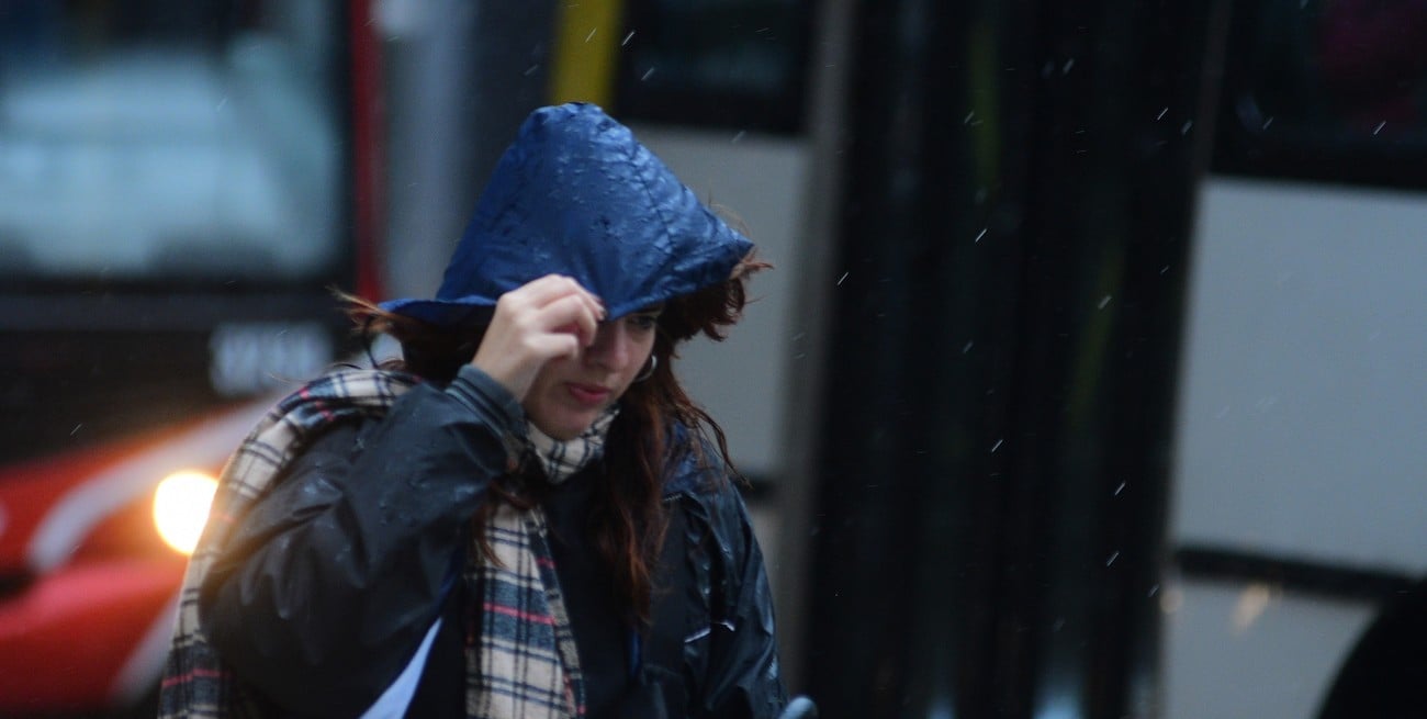 Alerta por tormentas y vientos fuertes para este lunes: qué zonas afecta