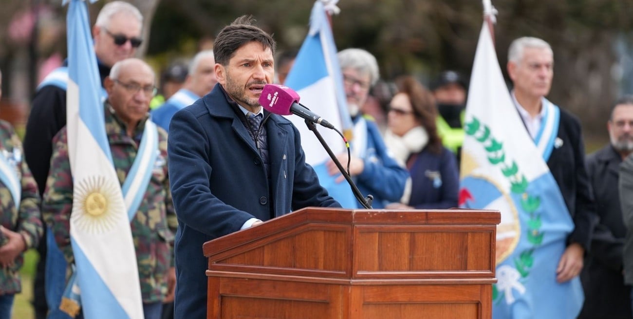 Pullaro llamó a honrar el legado de San Martín y el Brigadier López
