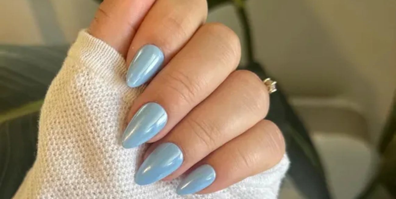 Uñas efecto agua: la manicura “aqua glazed” que gana cada vez más terreno