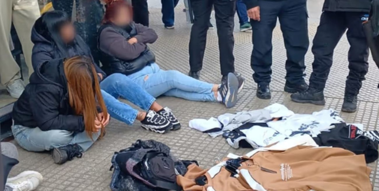 Robo de ropa en Flores: detuvieron a cinco “mecheras” tras un operativo cerrojo