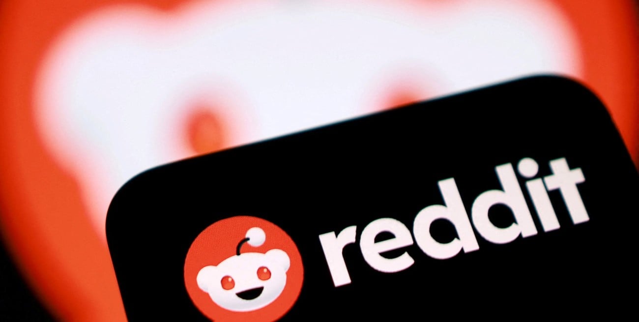 Reddit prueba convertir sus debates en videos narrados con inteligencia artificial