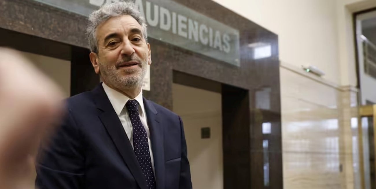 Randazzo defendió su gestión en Transporte y negó haber recibido pedidos para favorecer empresas
