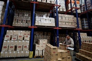 El INDEC midió que la confianza empresarial se mantiene en el terreno negativo tanto en el sector de la producción como del comercio, con la demanda interna como principal debilidad, el empleo como variable de ajuste y la suba de precios como vía de alivio. Foto: Archivo / REUTERS / Agustin Marcarian.