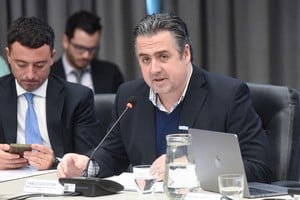 El ministro Cococcioni en su participación en el Congreso por la Ley Antimafia