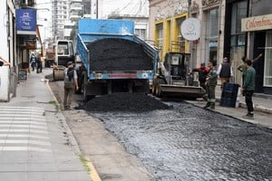 Pavimento y bacheo. La actual planta genera 6 toneladas por día. Foto: Archivo Guillermo Di Salvatore