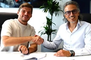 Max Verstappen renovó con Red Bull hasta 2030: “El equipo es como una segunda familia para mí y me siento muy en casa”.