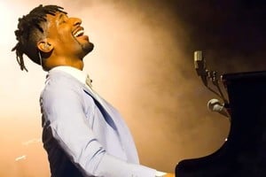Jon Batiste, de Nueva Orleans al mundo. Foto: Noticias Argentinas
