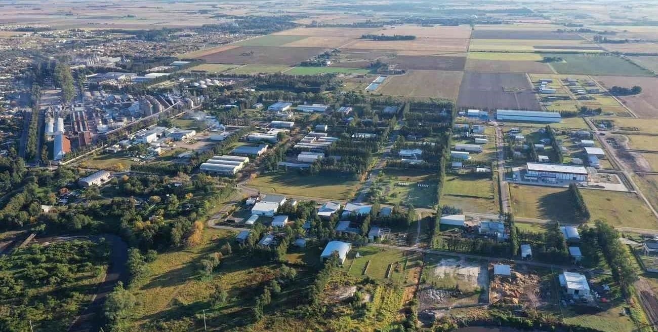 Cuatro detenidos en Avellaneda por presunta venta de drogas y tenencia de armas