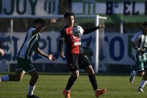 San Miguel vs. Colón. Foto: Victoria Marinich