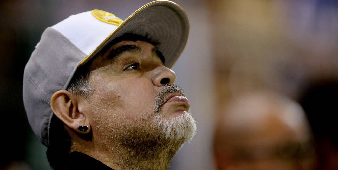 Maradona: cómo fue el error que hizo que estudios de Don Diego quedaran en su legajo