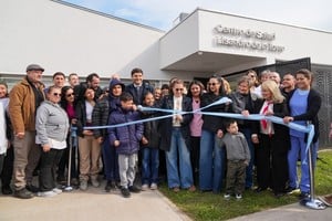 Pullaro inauguró el nuevo Centro de Salud de barrio Las Vegas, en Santo Tomé.