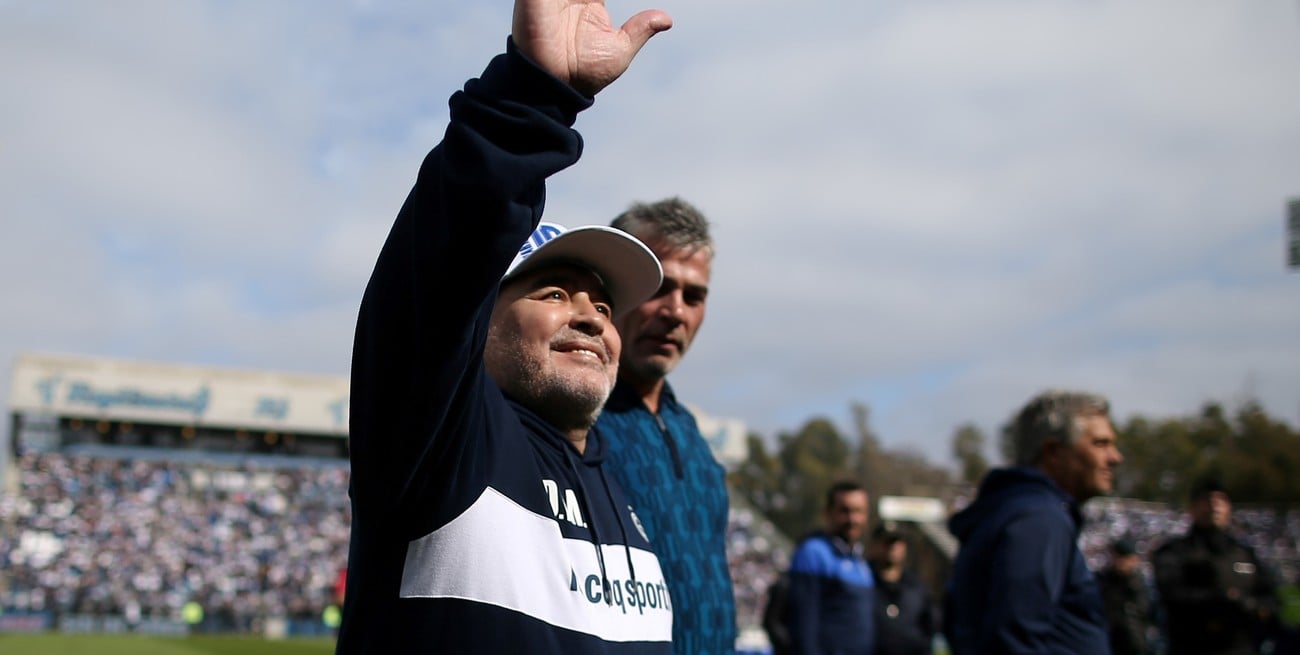 Historias clínicas cruzadas: continúa el juicio por la muerte de Maradona con tres testimonios