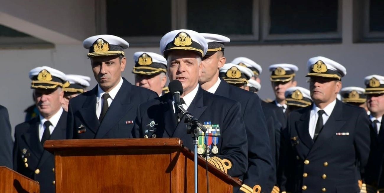 El jefe de la Armada Argentina aclaró que el Estrecho de Magallanes "pertenece a Chile"