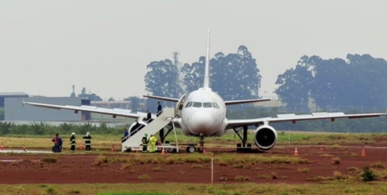 Un avión de LATAM se salió de la pista al aterrizar en Brasil: llevaba 151 personas