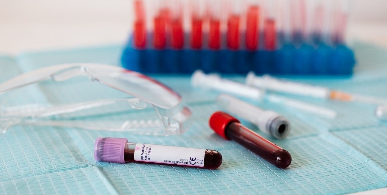 Leucemia linfocítica crónica: cuáles son los síntomas que muchas personas no reconocen antes del diagnóstico