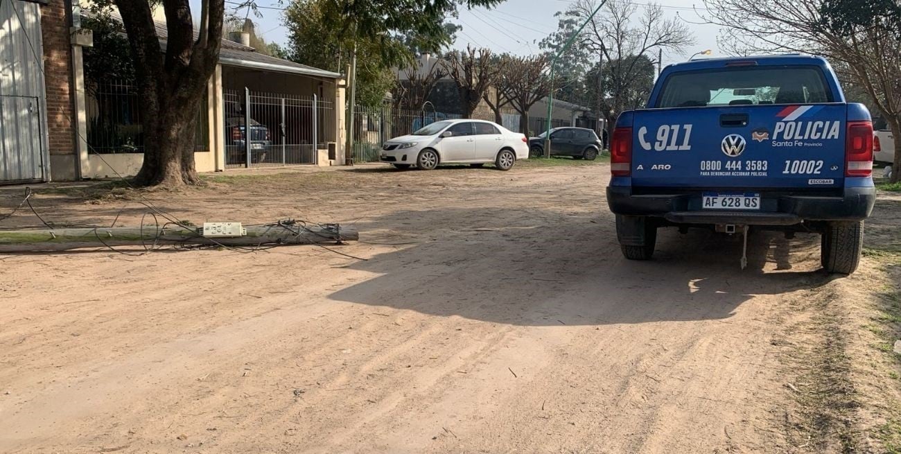 Santo Tomé: murió un joven tras caerle encima un poste de luz