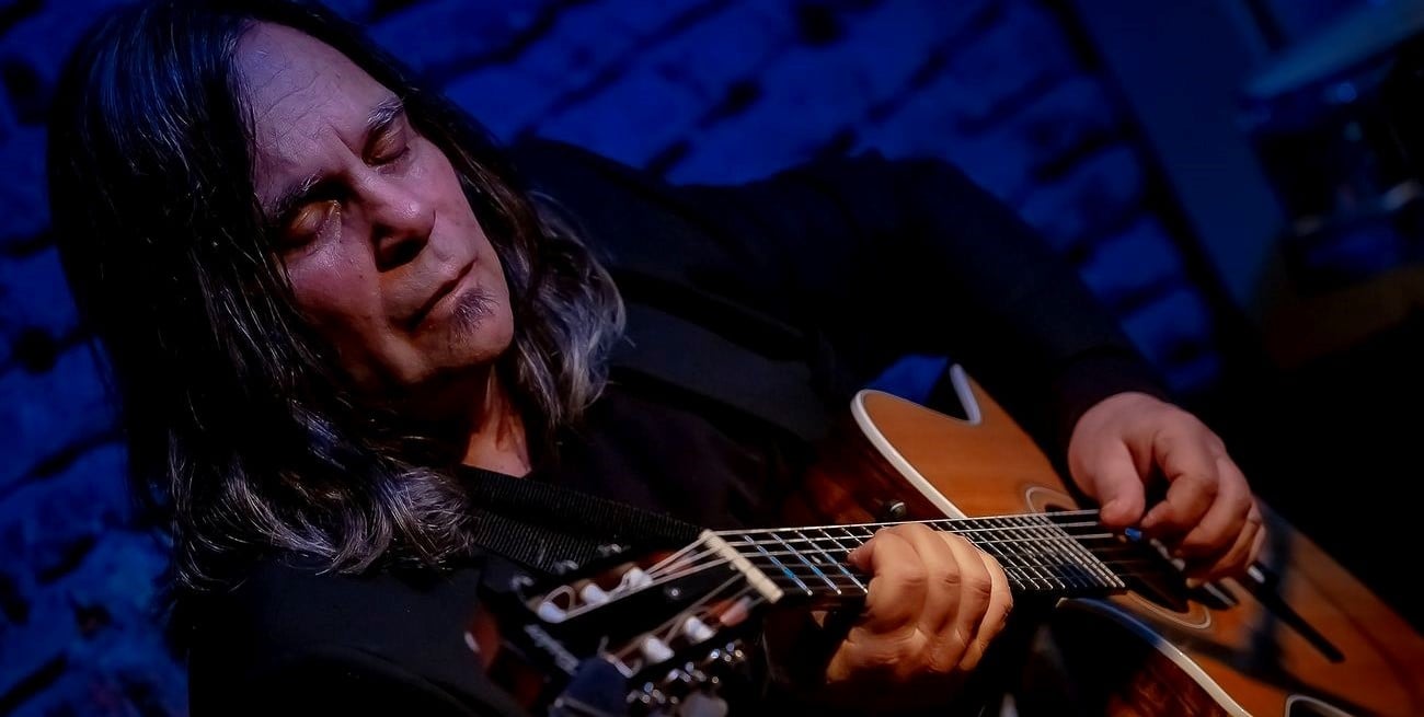 "Papel Máquina": un disco donde cada canción responde al misterio de la anterior