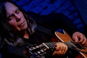 "No pretendo ser ‘folklórico’ aún cuando esté tocando una zamba", expresó Espel.
Foto: Gentileza producción