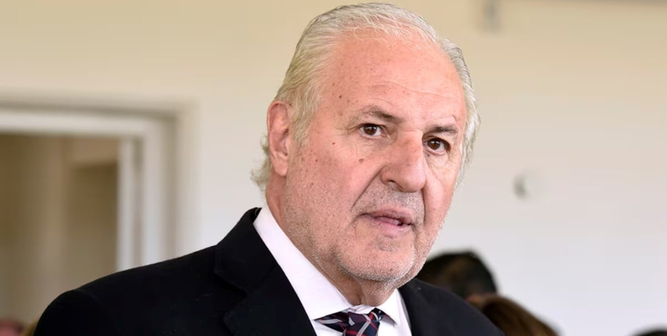 Acusaciones cruzadas entre la Unión Industrial Argentina y el ministro Caputo