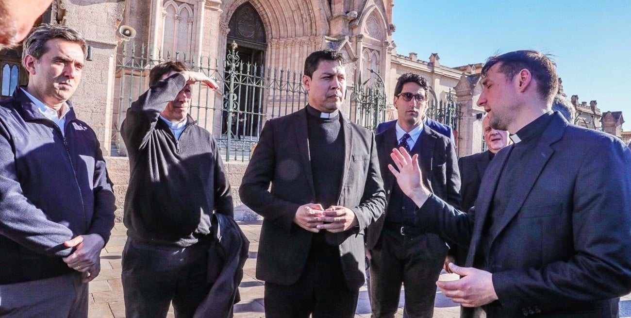La delegación del Vaticano recorrió Luján y Claypole antes de la visita de León XIV