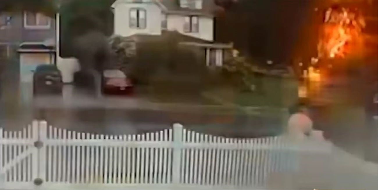 Sobrevivió al impacto de un rayo en Staten Island y contó cómo se salvó: "No pude ni retroceder"