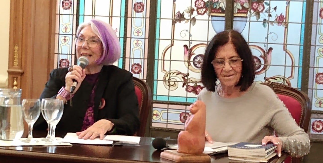 La guardiana de las letras y el río