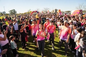 Juegos Suramericanos Una llama, el río, cinco deportistas y una ciudad: Así fue el paso de la Antorcha por Baigorria
