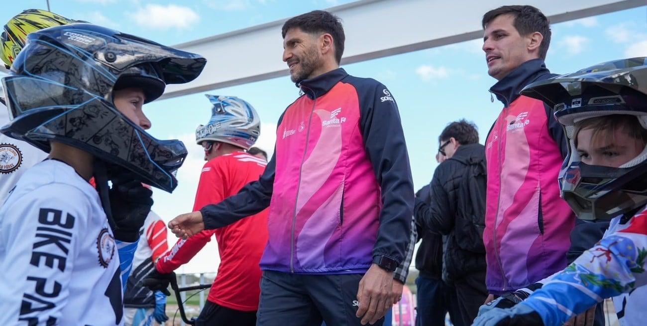 Pullaro inauguró en Rafaela dos nuevos escenarios que cambian el mapa deportivo de la ciudad y la región
