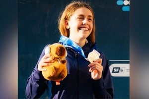 Sofía Ovalles celebra el bronce mundial conseguido en Santa Fe: Foto: Lorenzo Maldonado