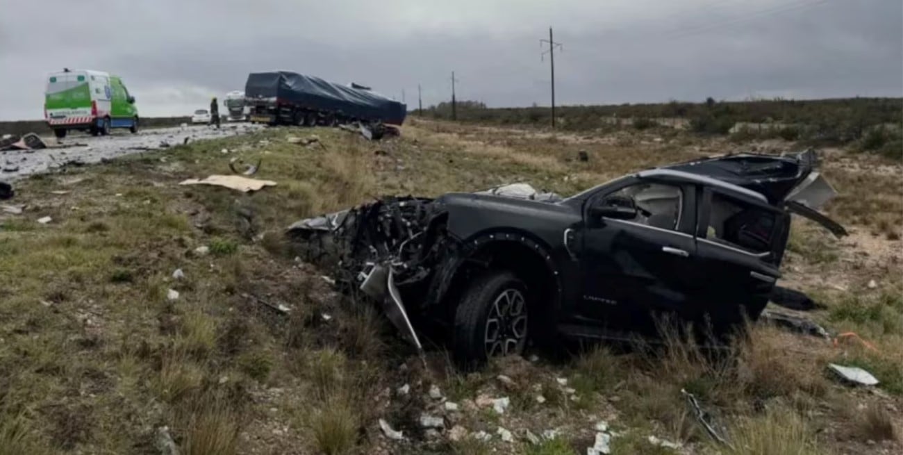 Río Negro: dos muertos tras un impactante choque entre tres vehículos en la Ruta 251