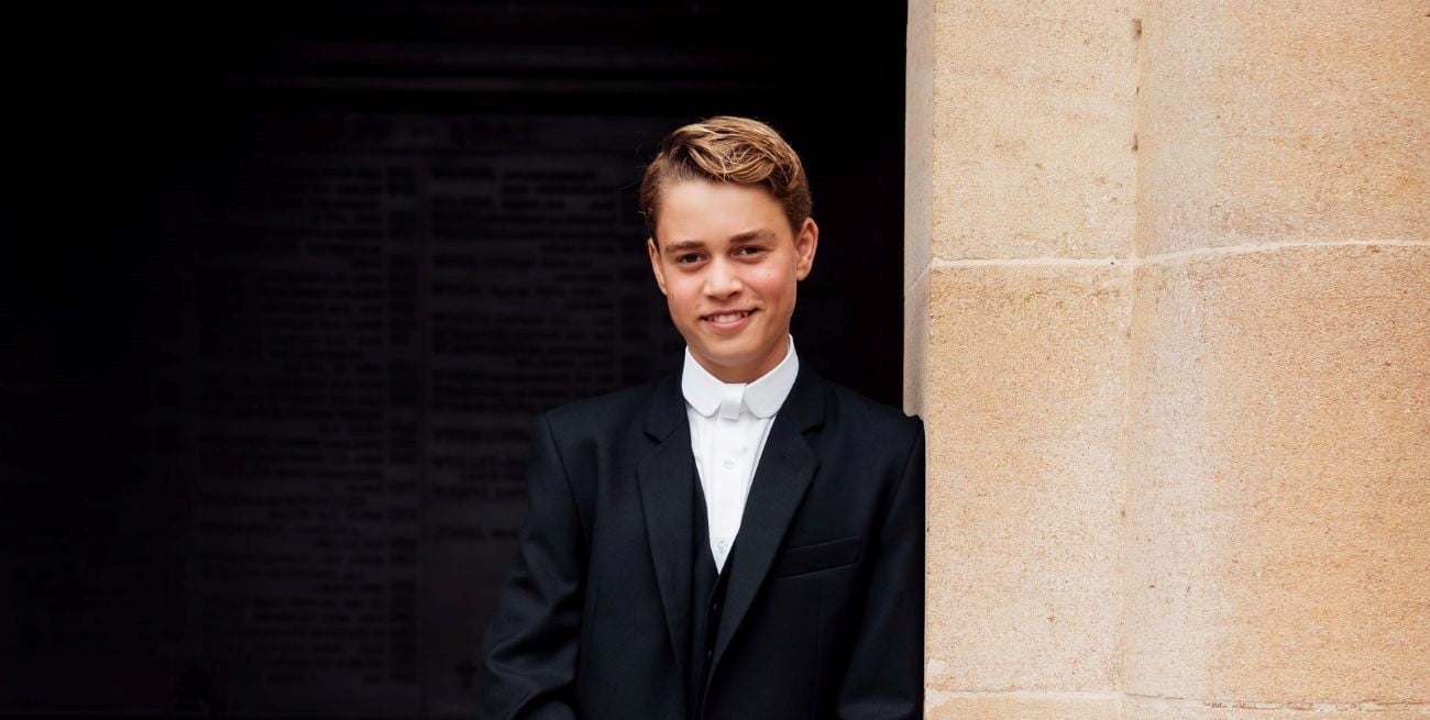 El príncipe George ya es alumno de Eton College: así luce con su nuevo uniforme