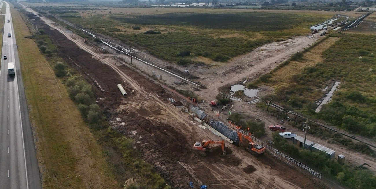 Autorizan nuevo préstamo para construir otra etapa del acueducto biprovincial Santa Fe - Córdoba