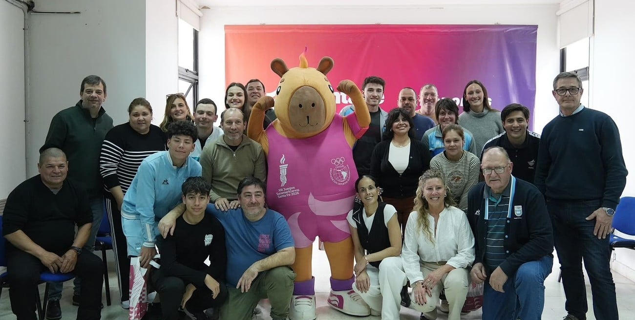 Santa Fe completó la entrega de becas a los 64 deportistas de la provincia que competirán en los Juegos Suramericanos