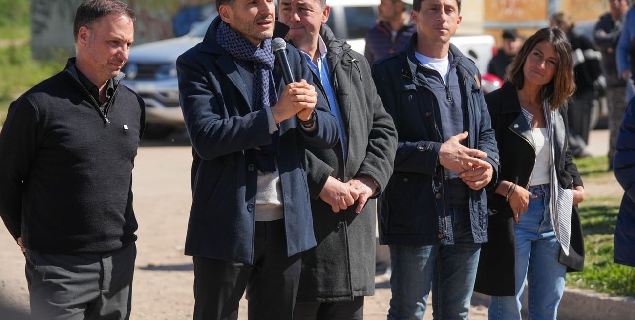 “Cuando no se roba la plata alcanza”: Pullaro destacó la transformación de Acería tras la demolición de los últimos monoblocks