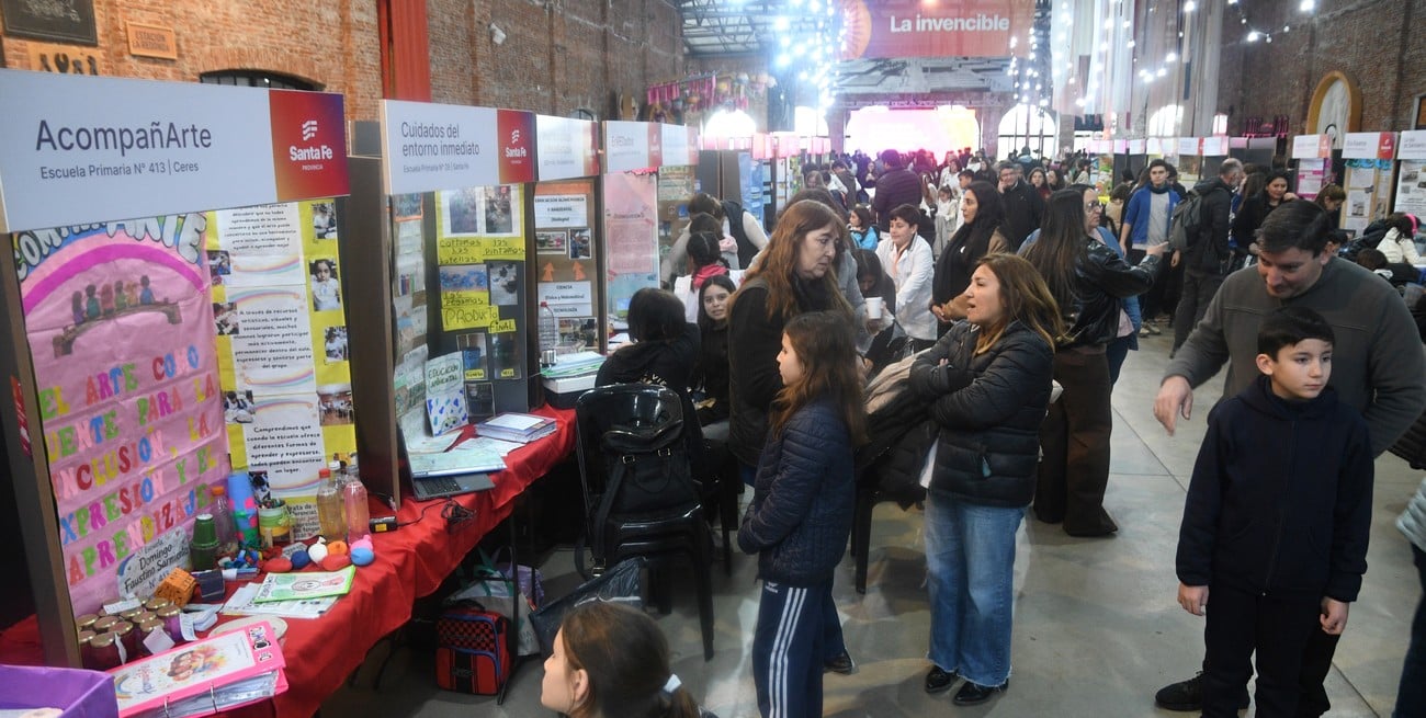 Una fiesta de creatividad, ciencia y tecnología: 800 estudiantes presentan sus proyectos en Santa Fe