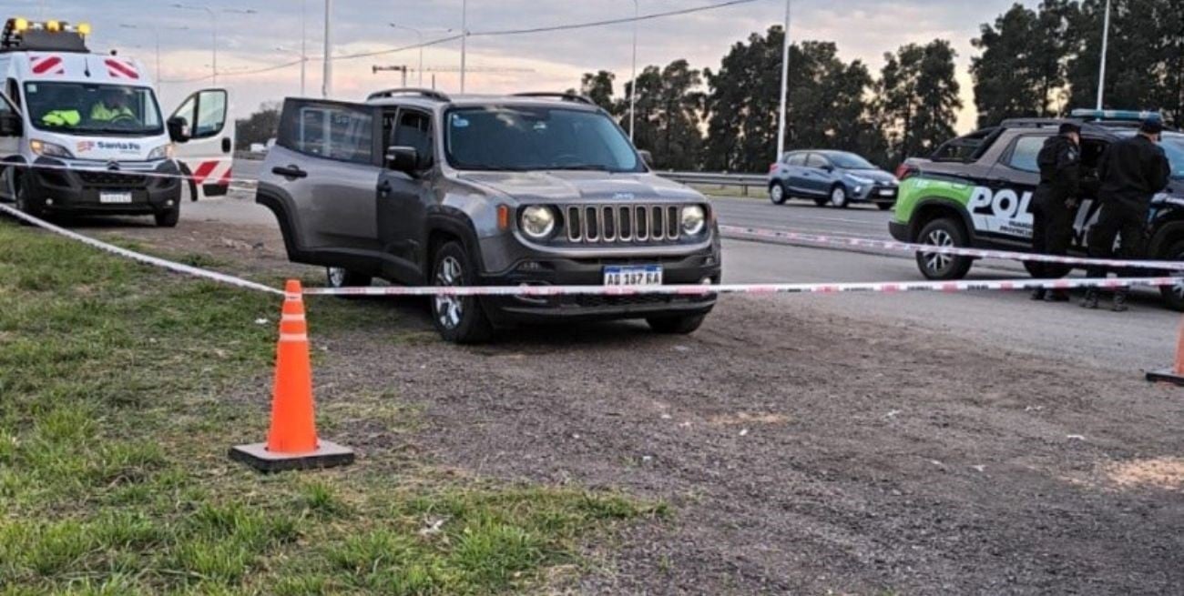 Rosario: Investigan la muerte de un hombre que fue hallado dentro de una camioneta