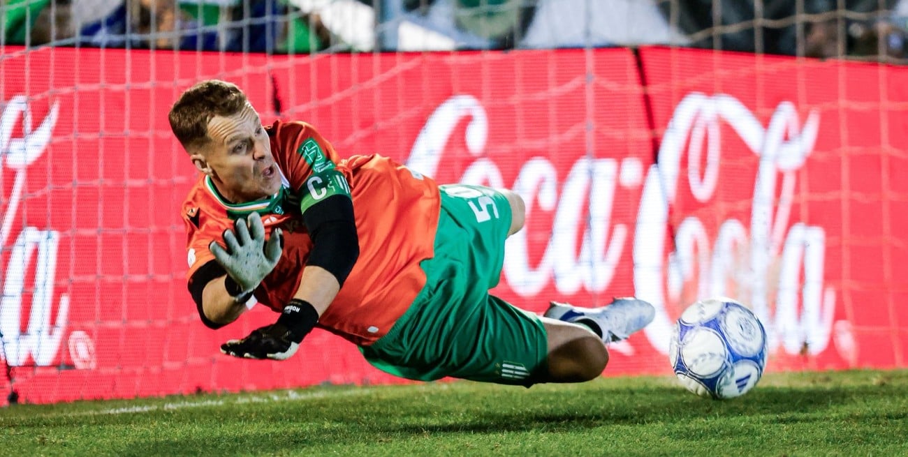 El "Ruso" Rodríguez fue héroe y Banfield es semifinalista de la Copa Argentina