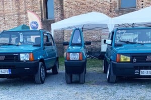 Un Fiat Panda de apenas 50 centímetros de ancho se convirtió en el auto más estrecho del mundo