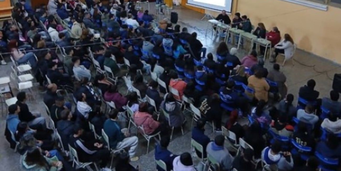 El deporte local llegó a las escuelas con testimonios de referentes de Rafaela